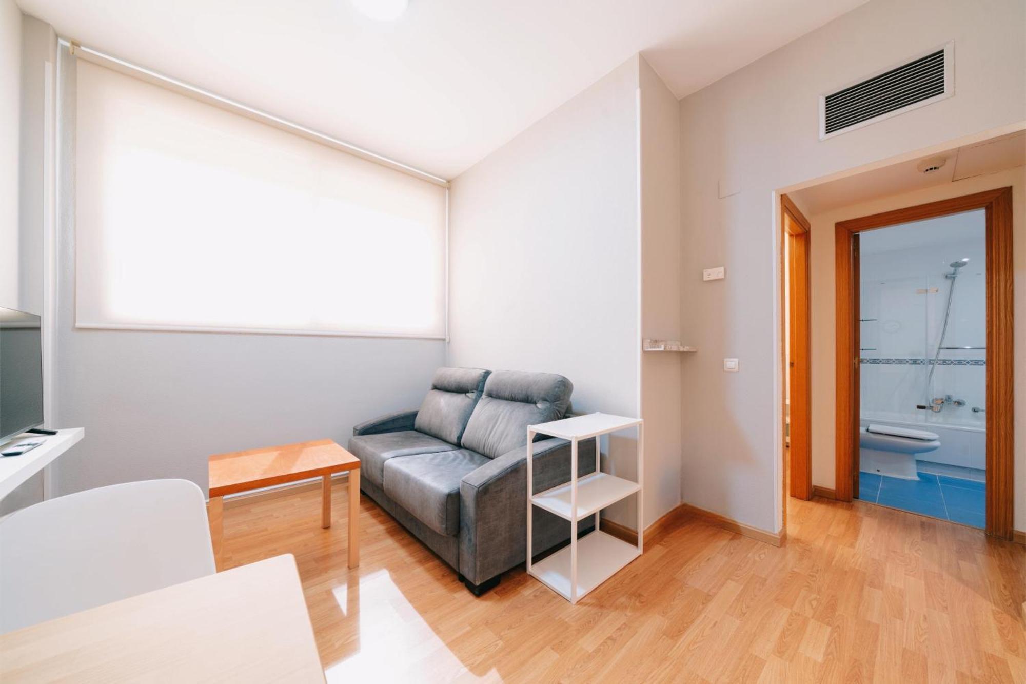 Apartamentos Go Covaresa -Parking Gratuito Valladolid Exteriör bild