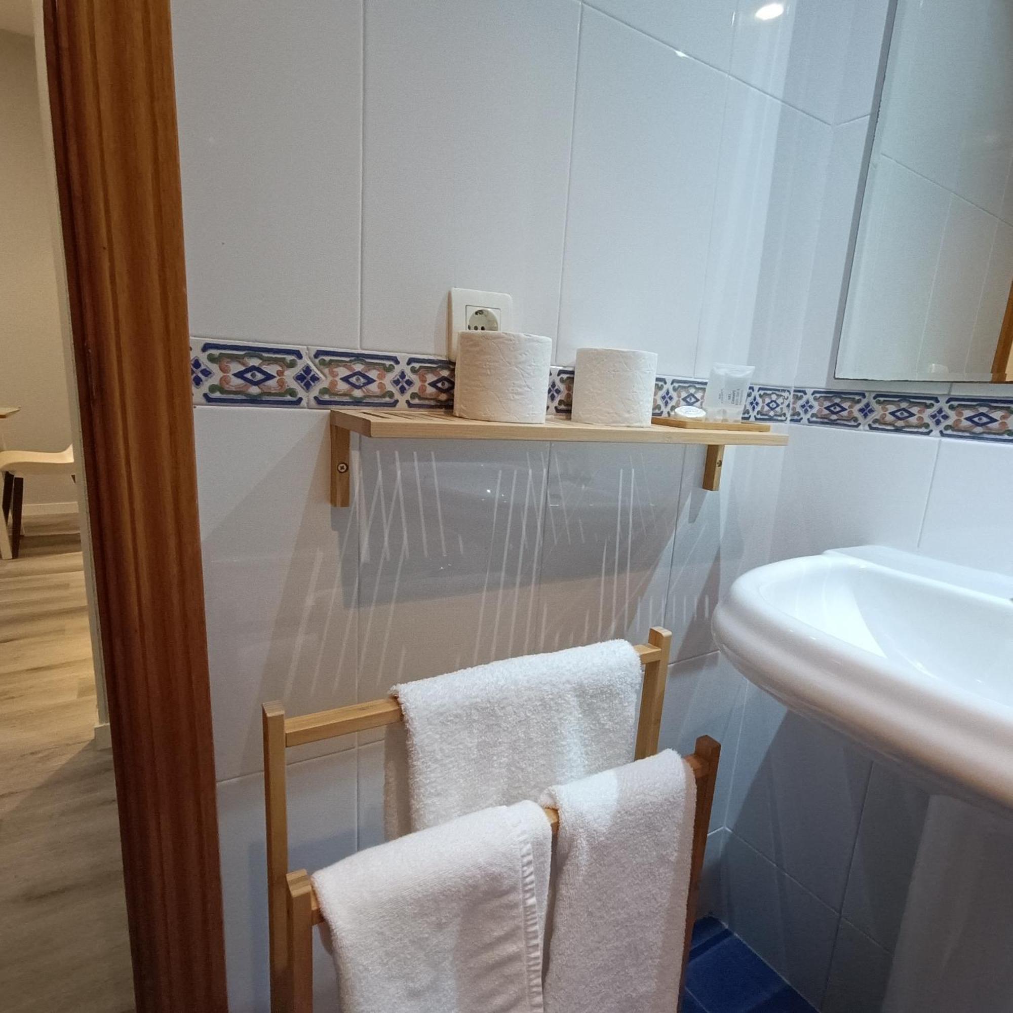 Apartamentos Go Covaresa Parking Gratuito Bajo Disponibilidad Valladolid Exteriör bild